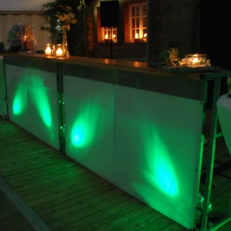 Cocktailbars, unterschiedliche Ausführungen – 2
