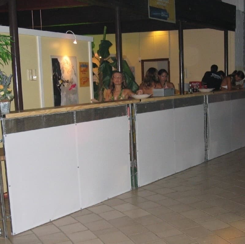 Cocktailbars, unterschiedliche Ausführungen – 4