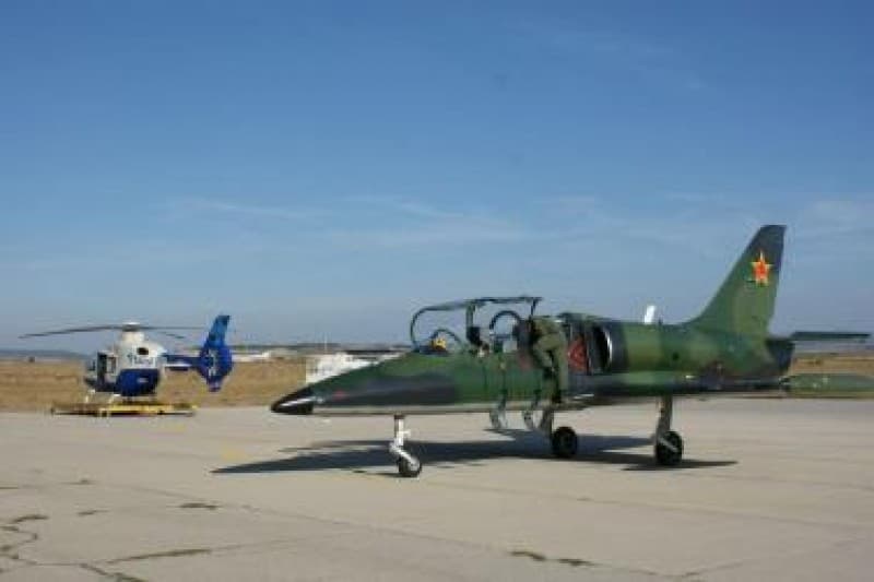 L-39 Kampfjet fliegen in Spanien – 2
