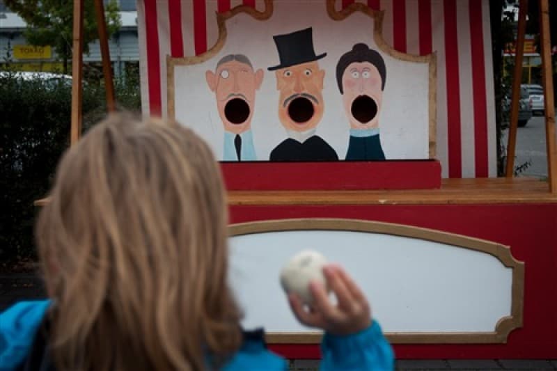 Nostalgischer Jahrmarkt , Jahrmarkt , Drehorgel , Flohzirkus , Marktstände , Jahrmarktspiele – 5