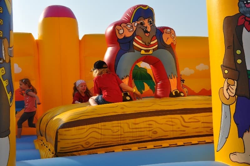 Piratenschiff - Hüpfburg mieten – 3