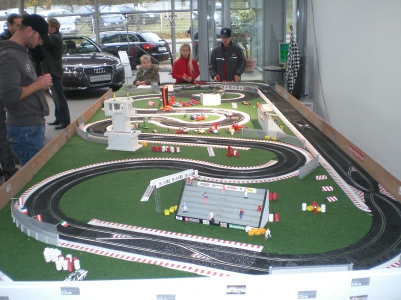Carrera-Rennbahn mieten