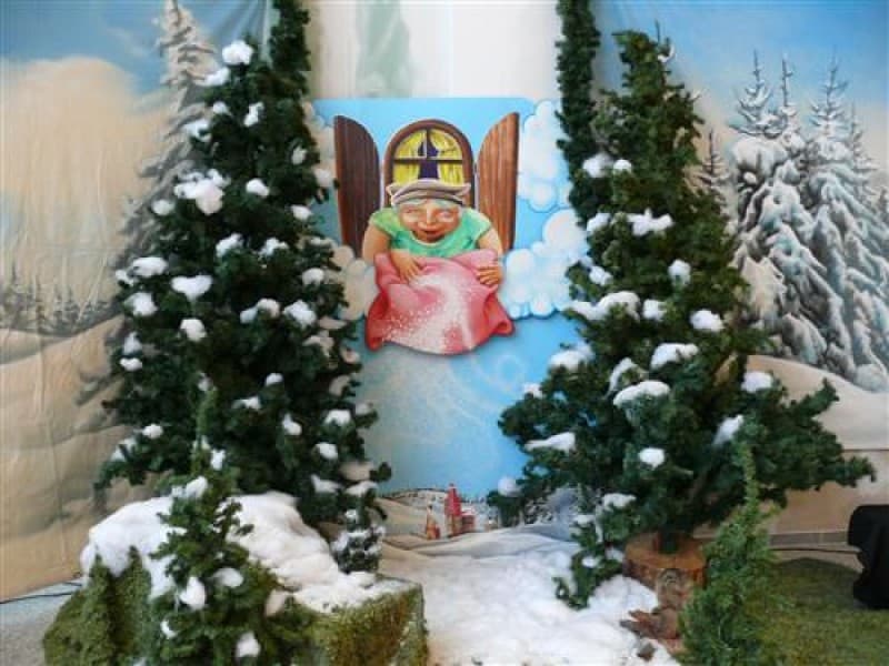 Märchen Szene – Frau Holle , Winter Weihnachten Dekoration , Märchen Dekoration – 2