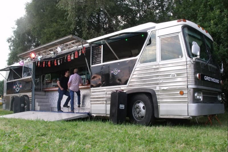 GREYHOUND Partybus, Getränkewagen, Cocktailbar, Bar Bus, Tresenbus, Roadshow, Promotion – 3