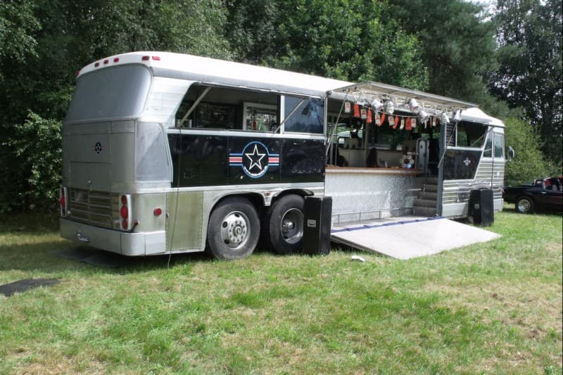 GREYHOUND Partybus, Getränkewagen, Cocktailbar, Bar Bus, Tresenbus, Roadshow, Promotion – 5
