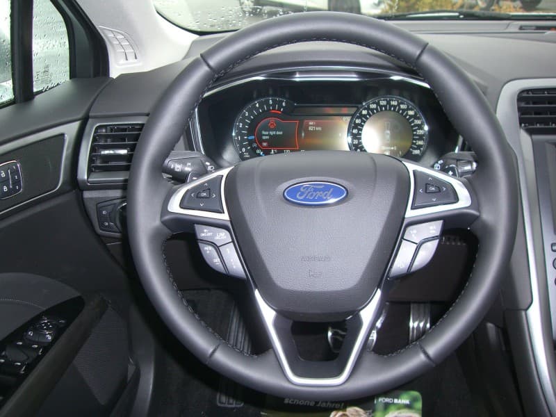 Ford Mondeo Titanium Turnier 2.0 TDCi mit Navi, Klimaautomatik, Xenon etc. – 3