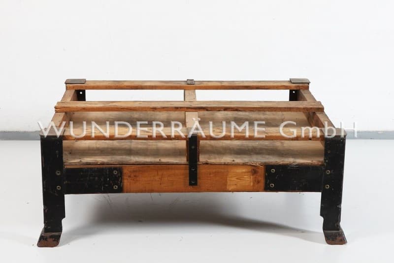 Loungetisch Holz "Industrial" – 2
