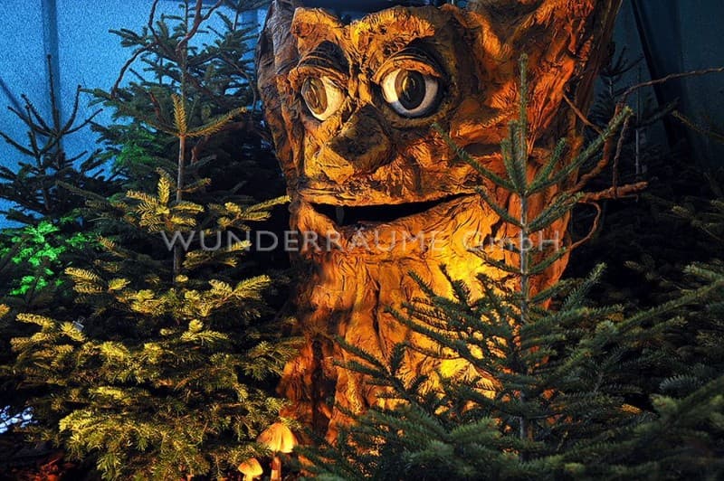 Märchenbaum Eiche, Baum mit Augen und Mund – 2
