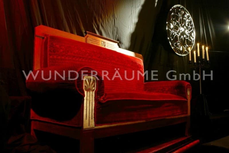 Edle Plüschsofas