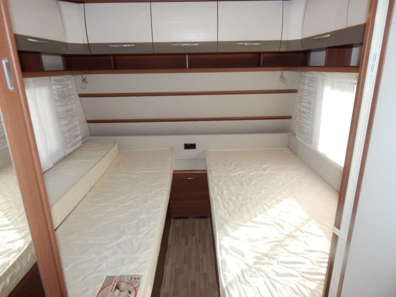 Großer Wohnwagen für 6 Personen – 4