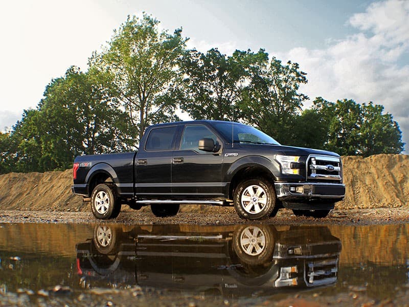 Ford F-150 Pickup mit Anhängerkupplung – 2