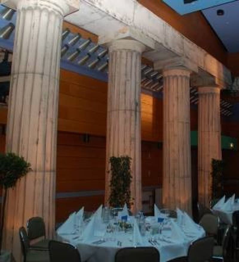 Ägyptische / Griechische Säulen und Architraven – 2