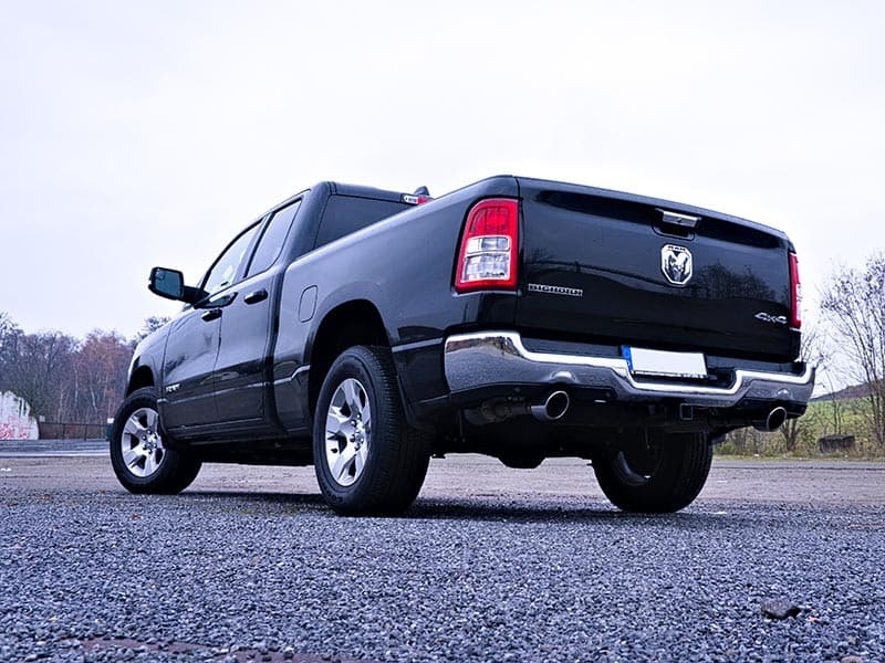 Dodge RAM V8 4x4 Pickup mit Anhängerkupplung – 2