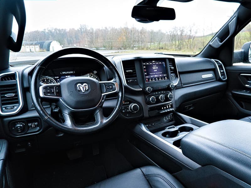 Dodge RAM V8 4x4 Pickup mit Anhängerkupplung – 3