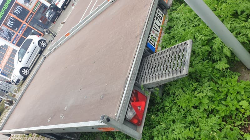Autotransporter 2700kg zulässiges Gesamtgewicht