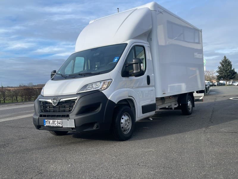 Opel Movano  Kofferwagen mit Hebebühne