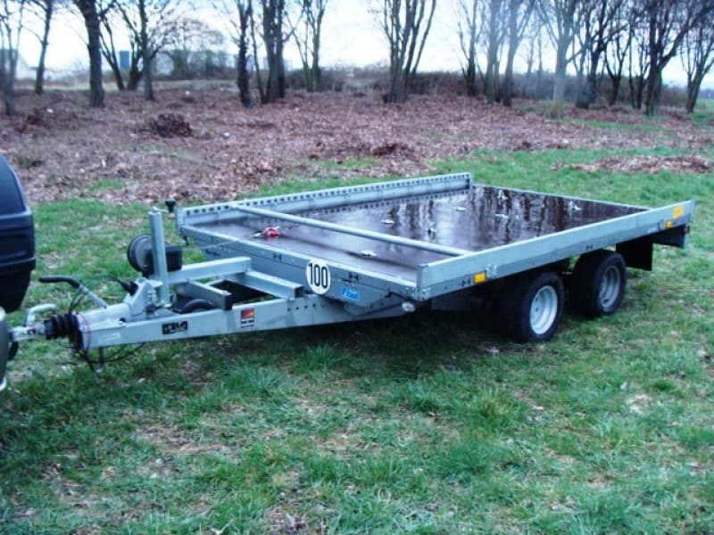 PKW Transporter Autotransporter 2000 kg gebremst Seilwinde 100 km/h 3010x2030 mm Nutzlast 1500kg