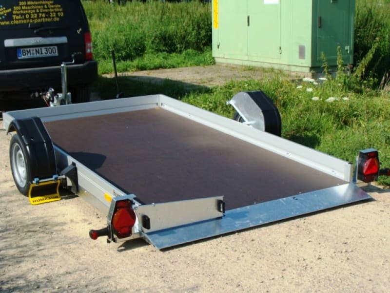 Absenkbarer Autotransporter Kracher 1800 kg gebremst 100 km/h 3100 x 1765 x 100 mm Nutzlast 1415 kg – 3
