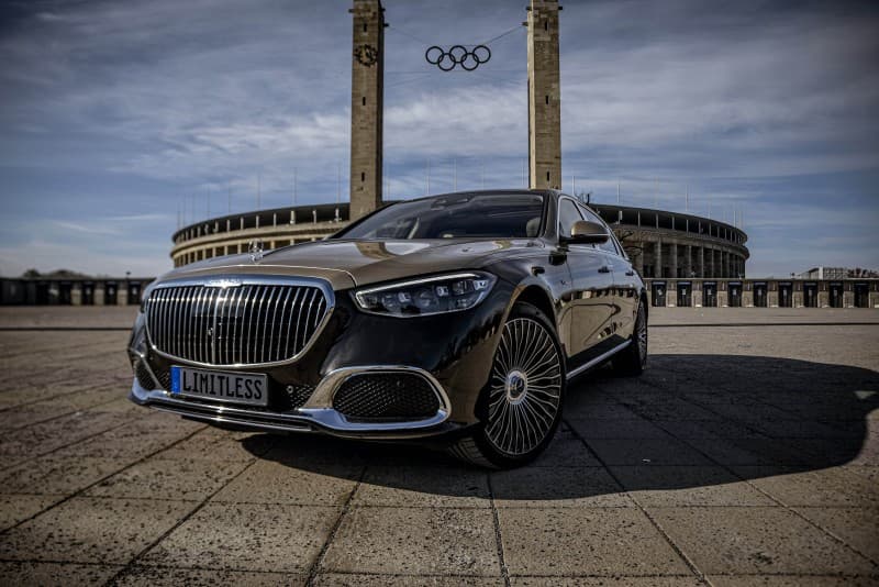 Mercedes-Benz Maybach S680 2025 V12 mieten Berlin Hochzeitswagen Brautauto Luxusauto S-Klasse