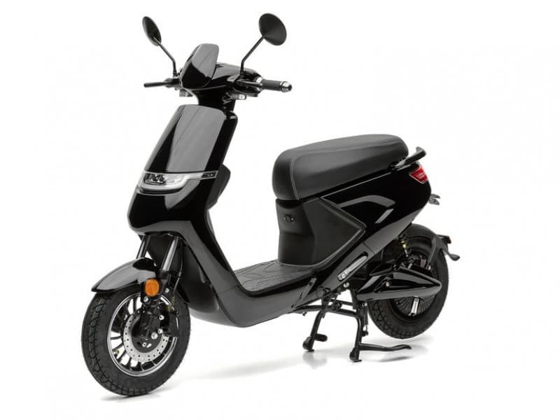 Elektroroller 50 ccm E-Roller 45 km/h automatik 1 Zylinder 4 Taktmotor für 2 Personen