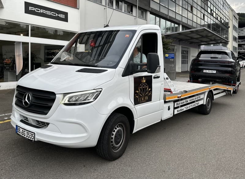 Abschleppfahrzeug Vermietung 3,5 to Abschleppwagen Transporter Sprinter Unfall  – 3