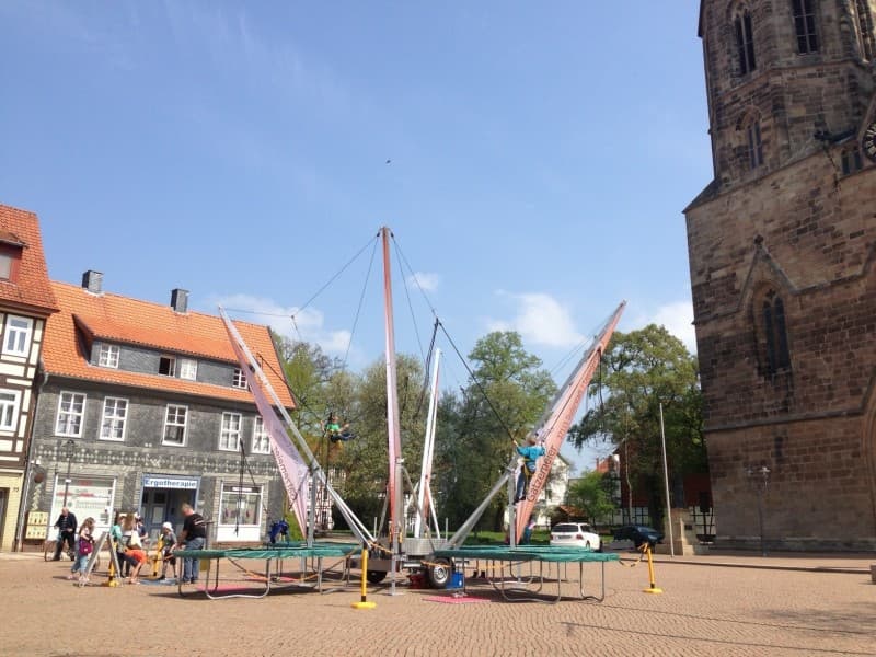 4er Bungee Trampolin / Bungeetrampolin / Bungee Springen / Quarter Tramp / Bungee Anlage / Trampolin – 2