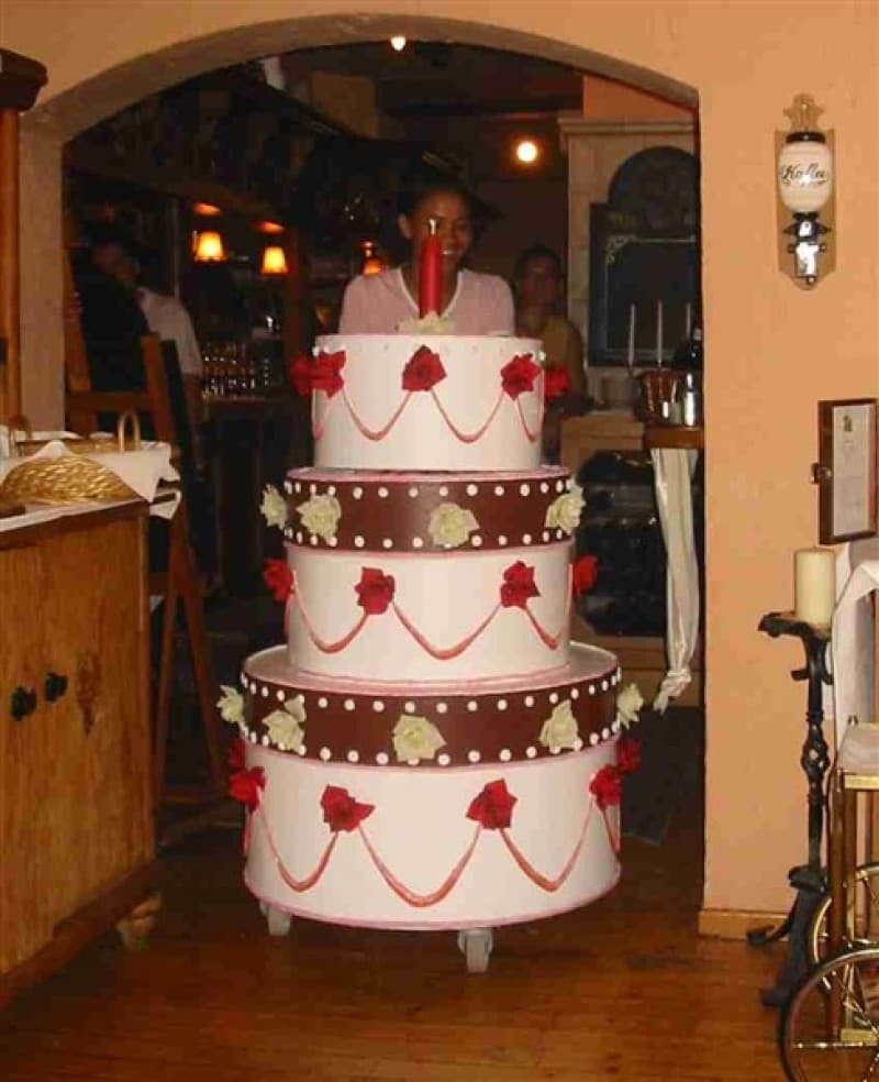 Partytorte Überraschungstorte , Geburtstagstorte , riesige Torte – 3
