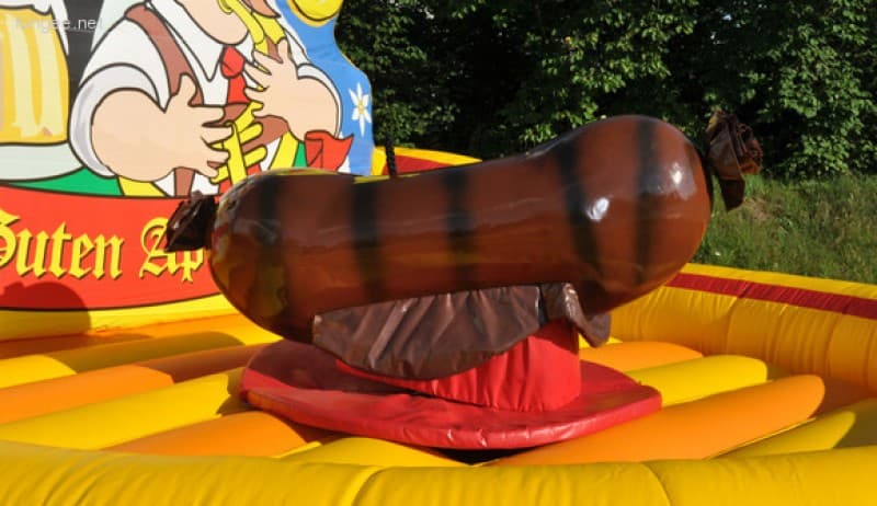 WURSTREITEN - Wurstrodeo - Simulator mieten – 4