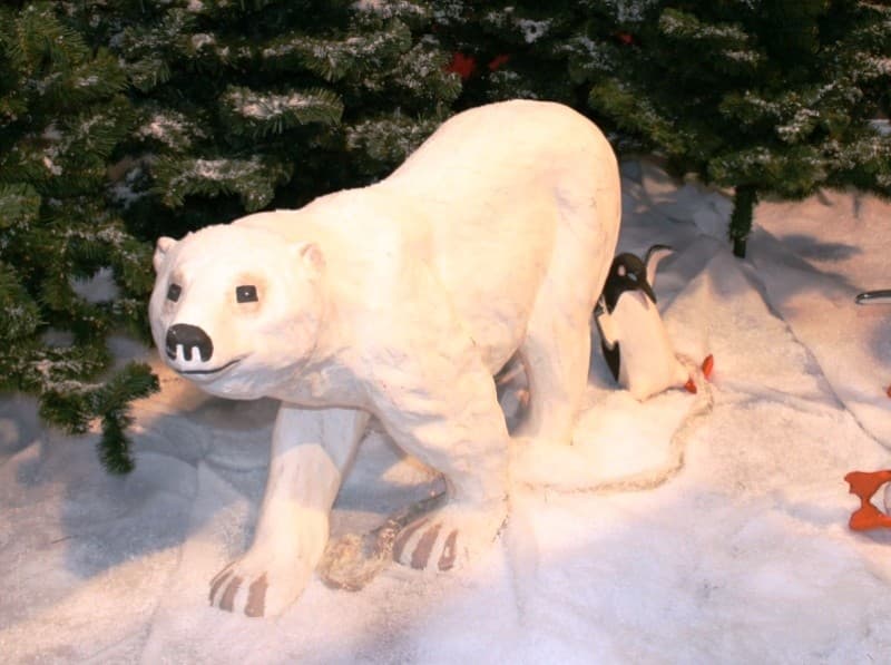 Eisbär laufend 2m / Dekofigur / Winterdeko / Winter / Eiszeit / Schnee – 2