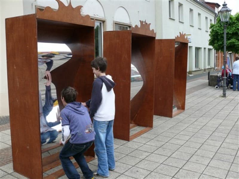 Spiegelkabinett , Zerrspiegel , Jahrmarkt – 2