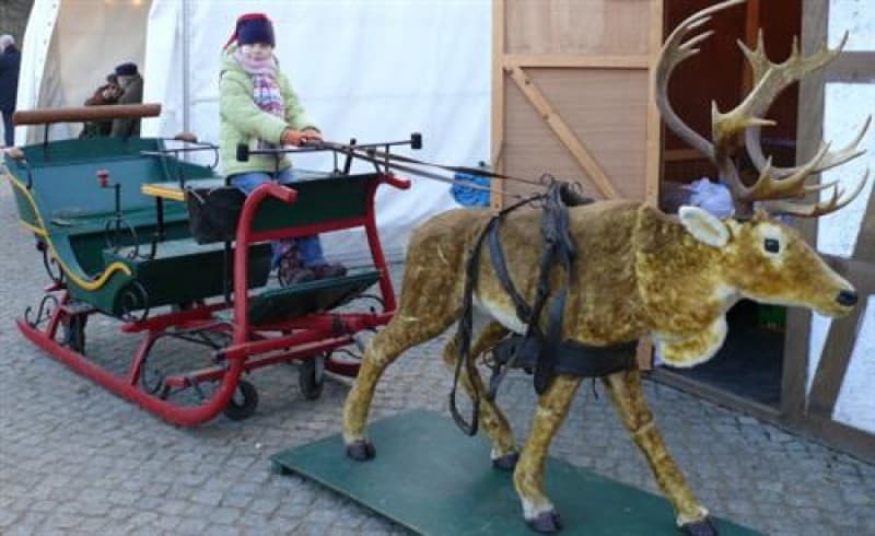Kutsche mit Weihnachtsmann und Rentier ( original Kutsche) , Weihnachts Dekoration , Weihnachtsmarkt – 2