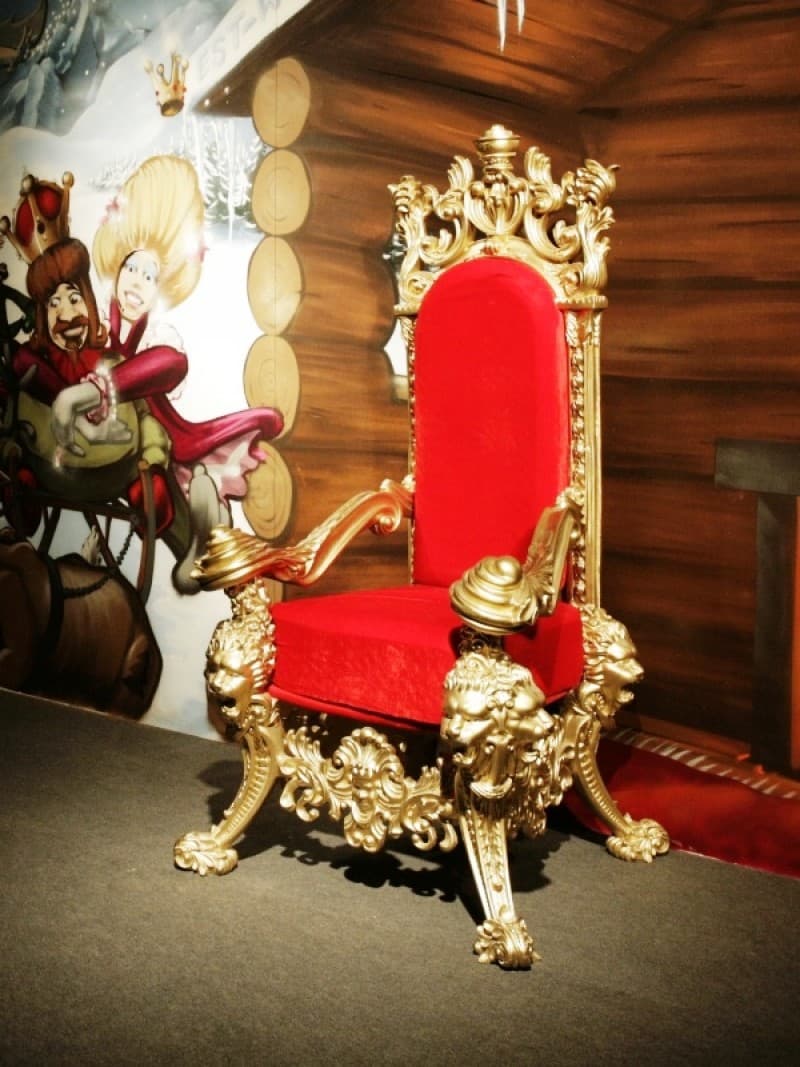 Weihnachtsthron / Thron / Sessel / goldener Stuhl / Barrock