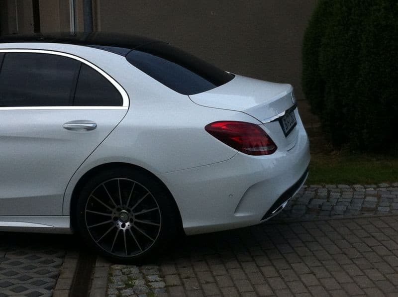 Mercedes Benz C-Klasse - Vollausstattung AMG Line - 19″ AMG Felge - weiß