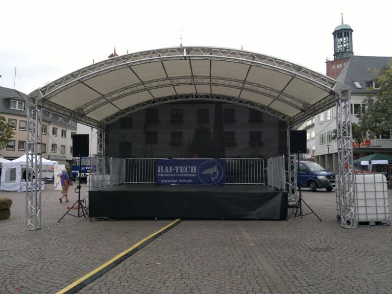 Rundbogenbühne 8m x 6m – 2