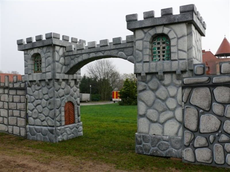 Burganlage, begehbares Schloss oder Burg – 3