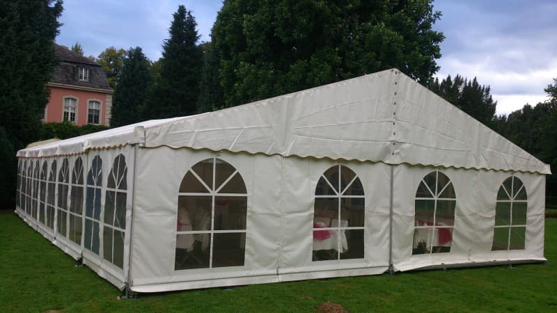 Festzelte mit Boden / Partyzelt ohne Boden // per E-Mail: info@party-as.com / per Tel:02161/4767751