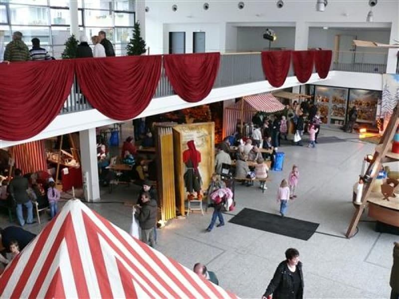 Stoffbögen Großraumdekoration , rote Bogen Hänger , Festliche Dekoration – 4