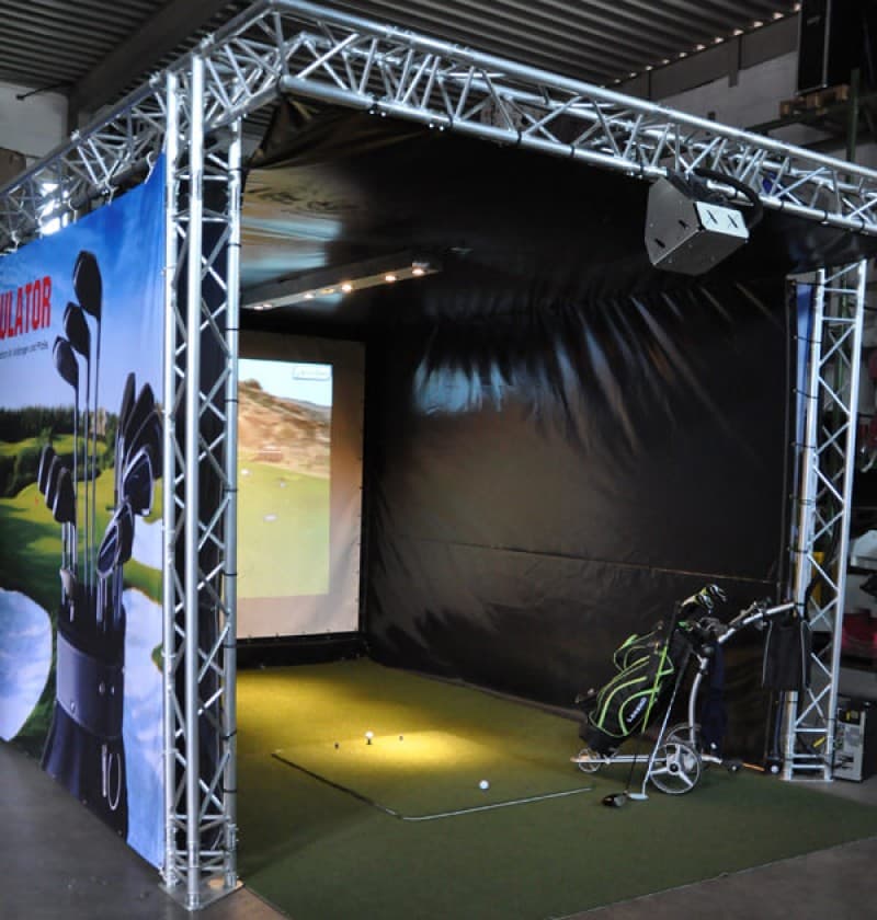 Golf Simulator / Golf spielen / Abschlag / Eagle / Birdie