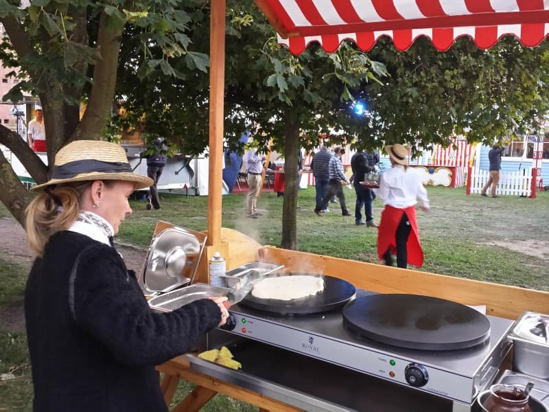 Crepes Maker , Crepes Stand , Crepeeisen , Crepeplatte