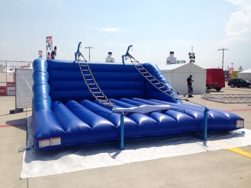 Piratenleiter / Leiter / Klettern / Luftkissen / Hüpfburg / Beachparty – 2