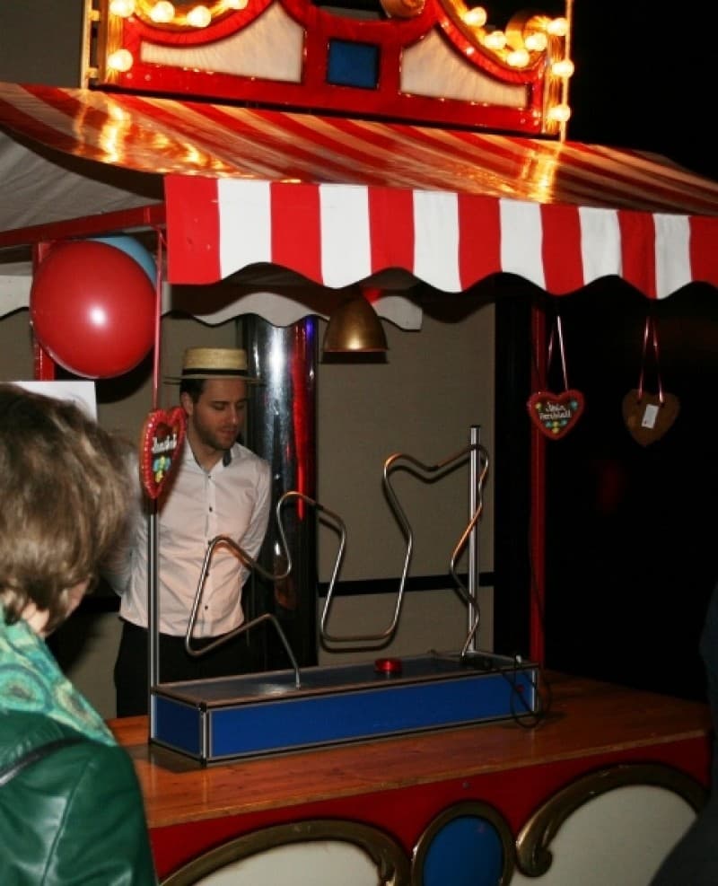 Marktstand nostalgisch mit Spiel / Entenangeln / Dosenwerfen / Ringewerfen / Pferderennen / Jahrmark – 3