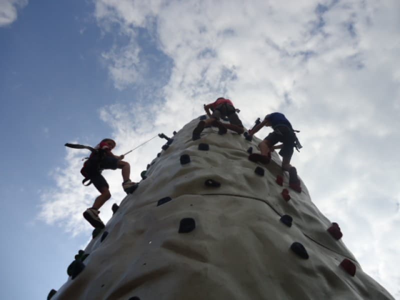 Mobilen 3 - persons Kletterturm für ihr Event mieten – 2