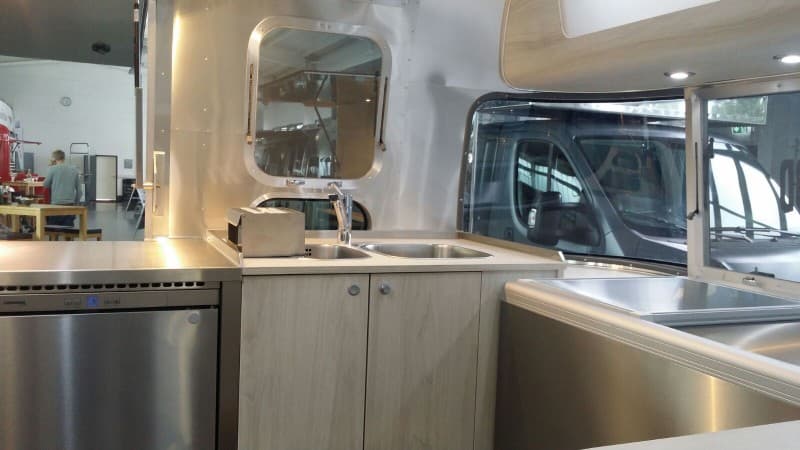 Foodtrailer „Airstream Diner One“ Kurz- und Langzeitmiete – 2