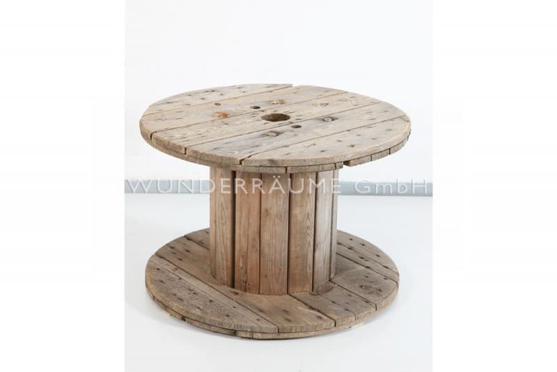 Loungetisch, Kabeltrommel