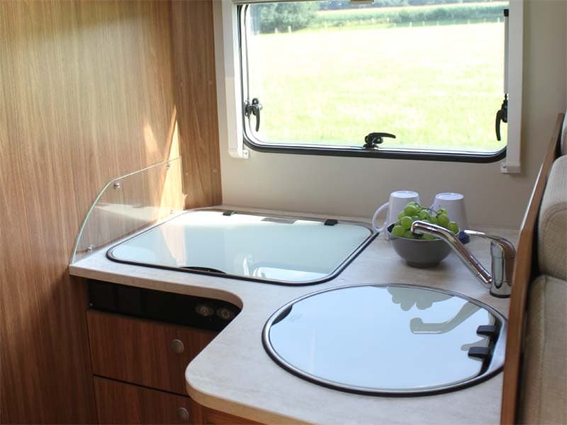 Carado T447 Wohnmobil mit Hubbett – 4