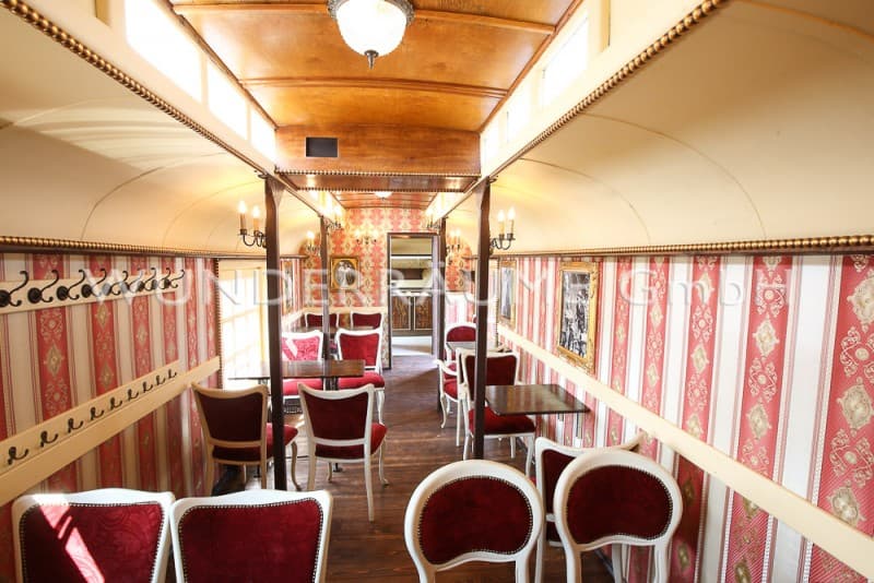 Zirkuswagen als Café & Restaurant; edel – 5
