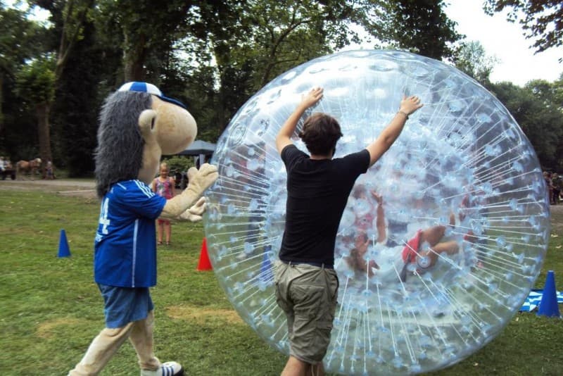 Human Roll / Menschenkugel / Zorb Ball / Riesenkugel – 2