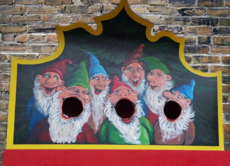 Wurf Spiel - Zwerge, Kinderspiele, Märchenspiele, Maulwerfen