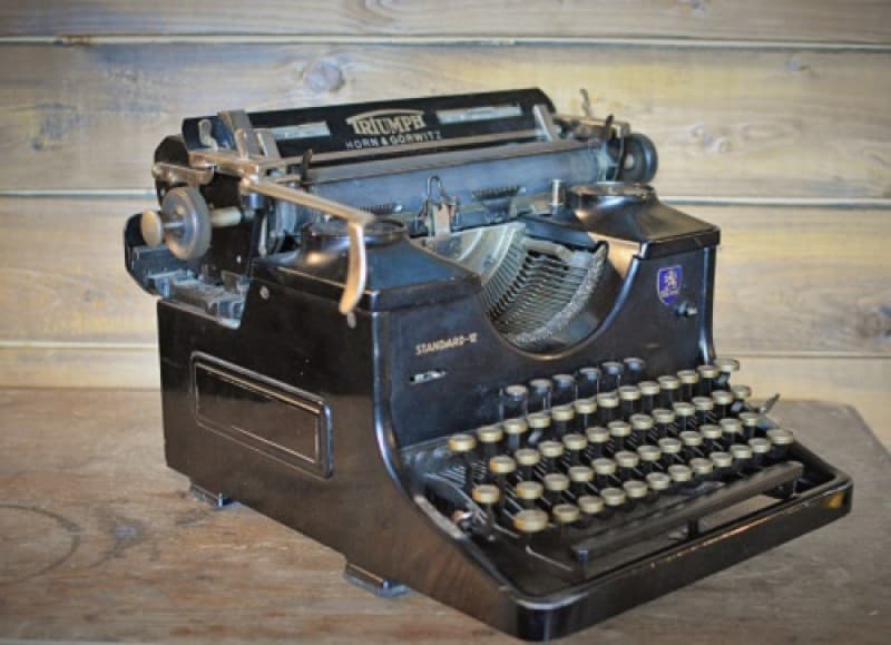 Schreibmaschine , alte Schreibmaschine, Nostalgische Schreibmaschine – 2