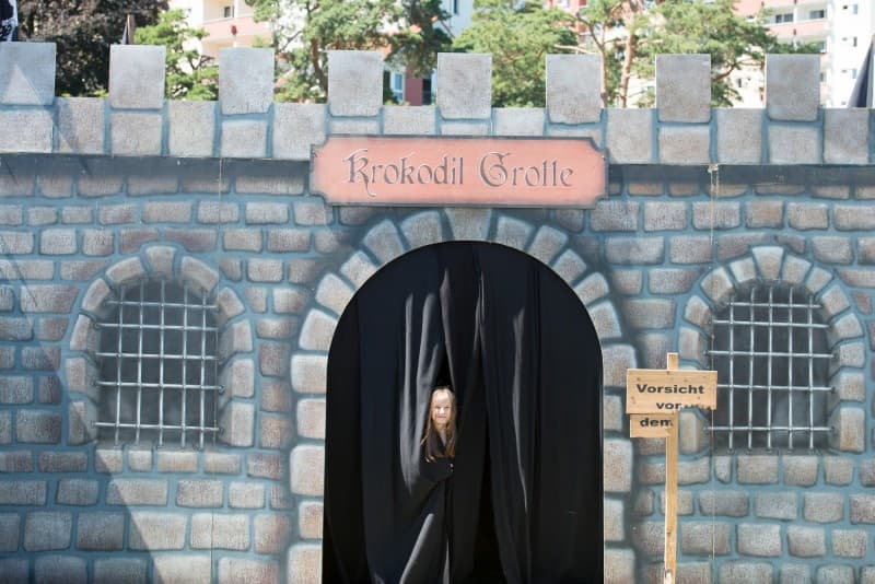 Krokodil Grotte, Halloween Dekoration, Grusel Party, Kerker – 2